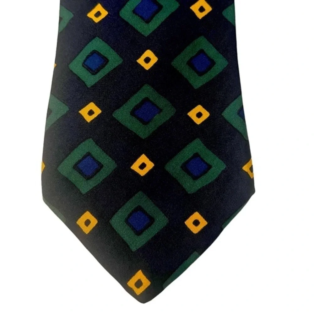 Brooks Brothers nice eye